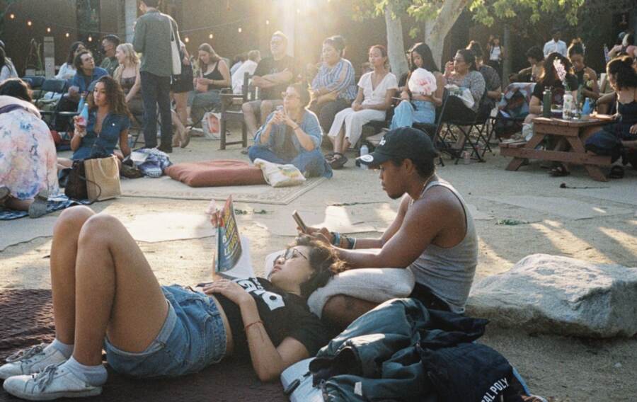 The lawn, between sets.